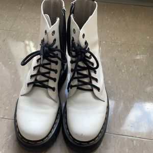 Doc marten platform